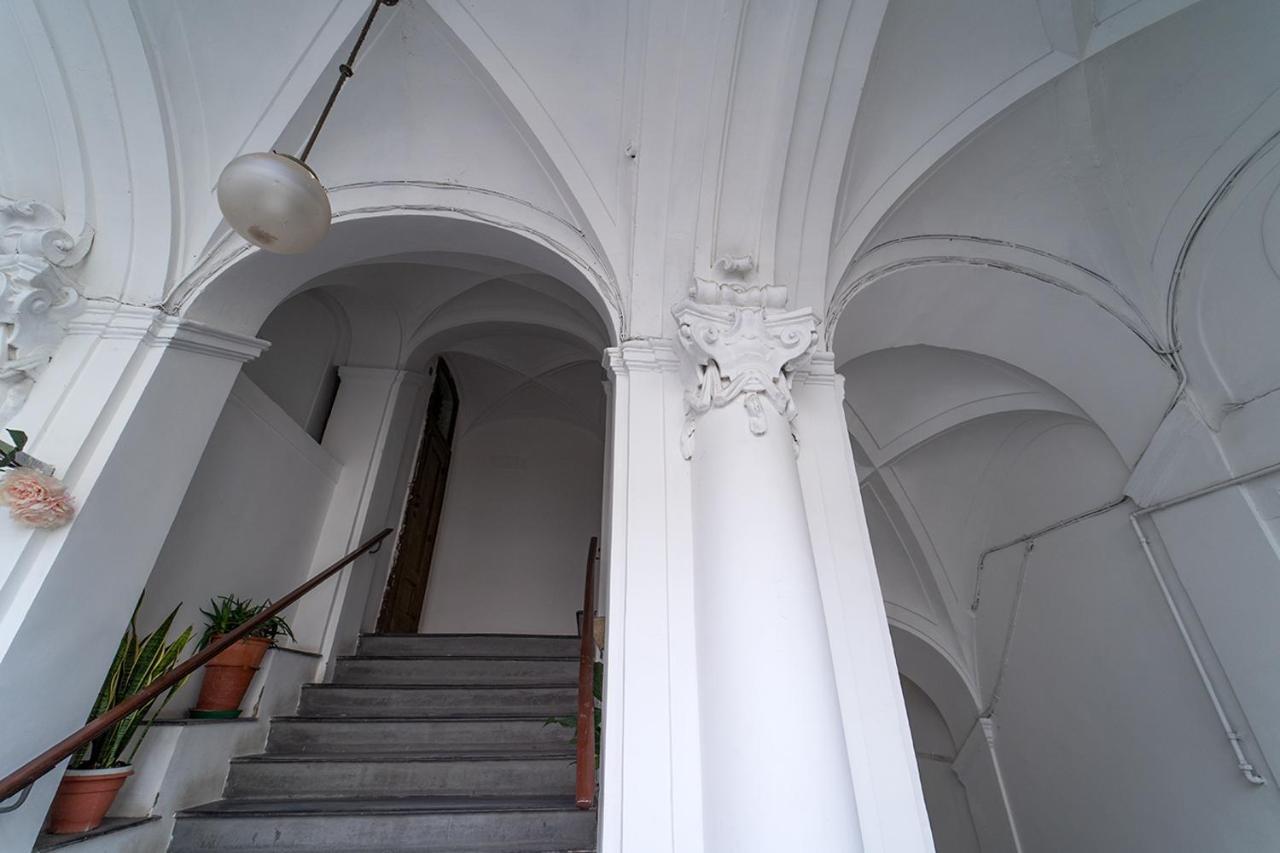 ホテル Medina H. Napoli Centro, By Clapa Group エクステリア 写真