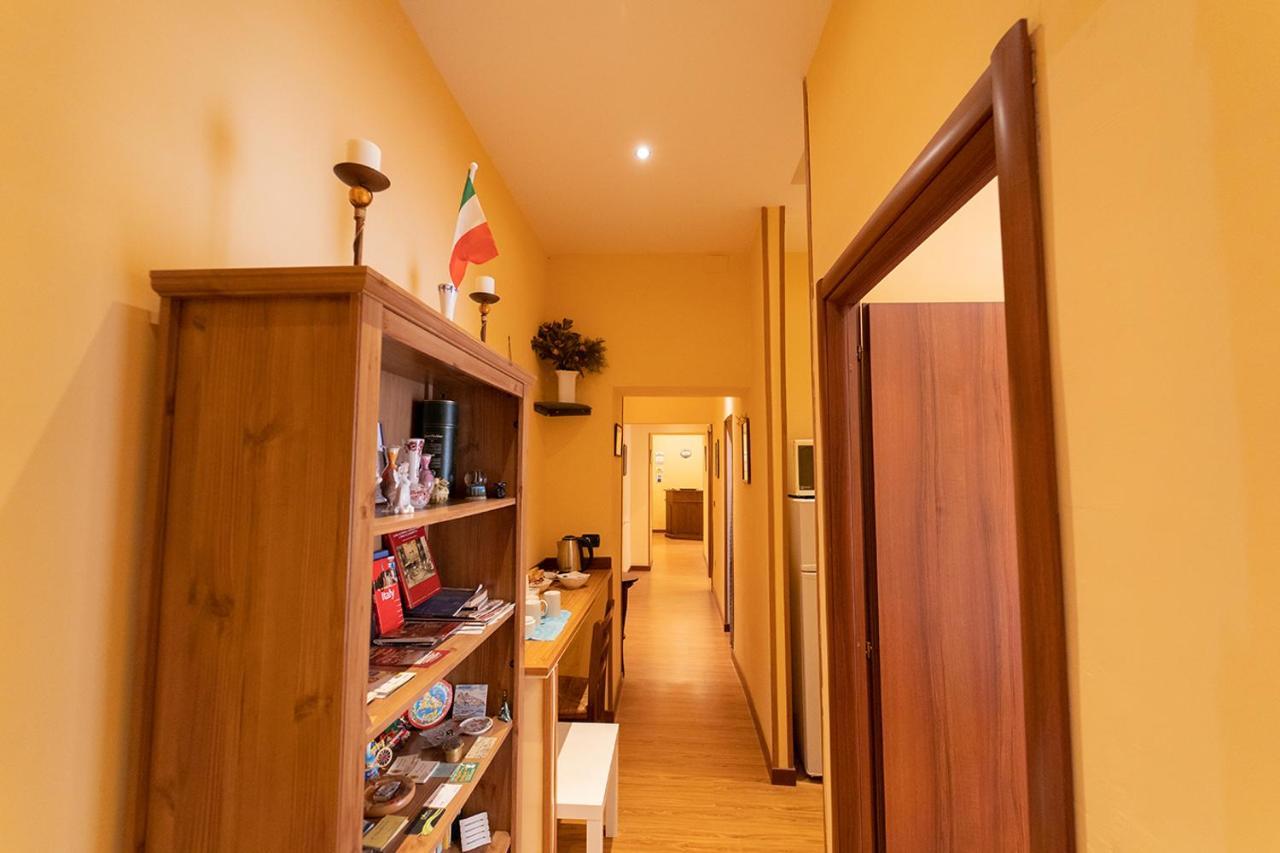 ホテル Medina H. Napoli Centro, By Clapa Group エクステリア 写真