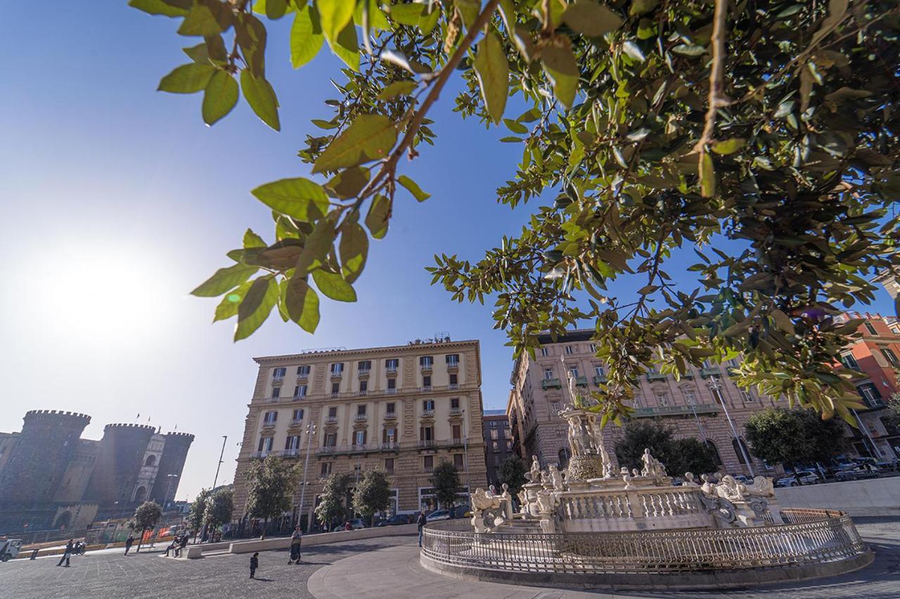 ホテル Medina H. Napoli Centro, By Clapa Group エクステリア 写真