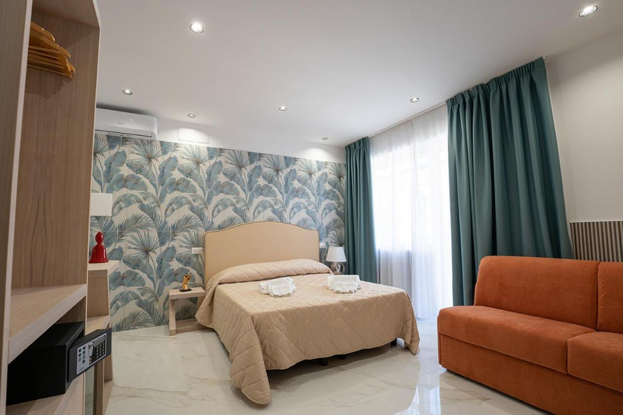 ホテル Medina H. Napoli Centro, By Clapa Group エクステリア 写真