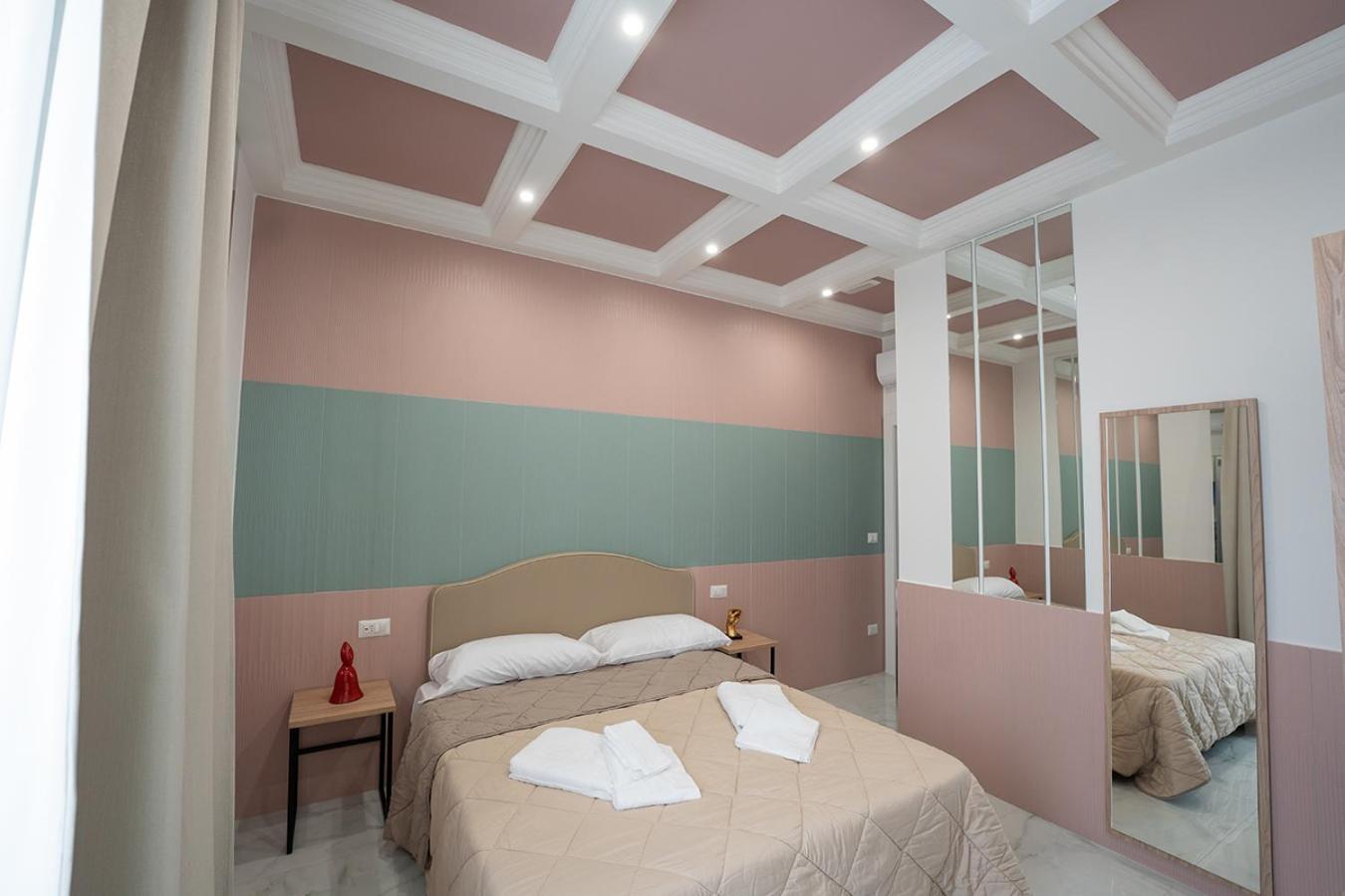 ホテル Medina H. Napoli Centro, By Clapa Group エクステリア 写真