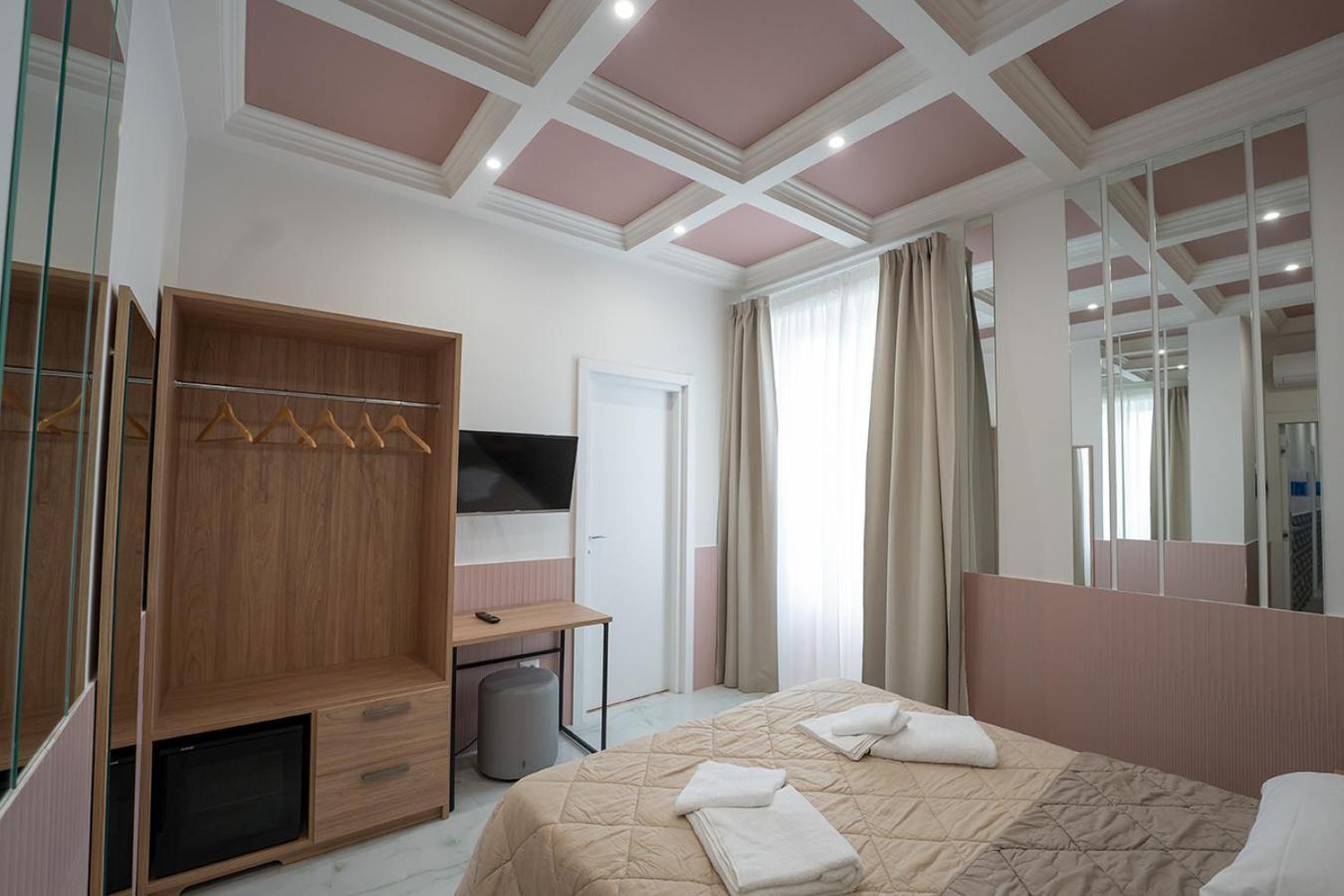 ホテル Medina H. Napoli Centro, By Clapa Group エクステリア 写真